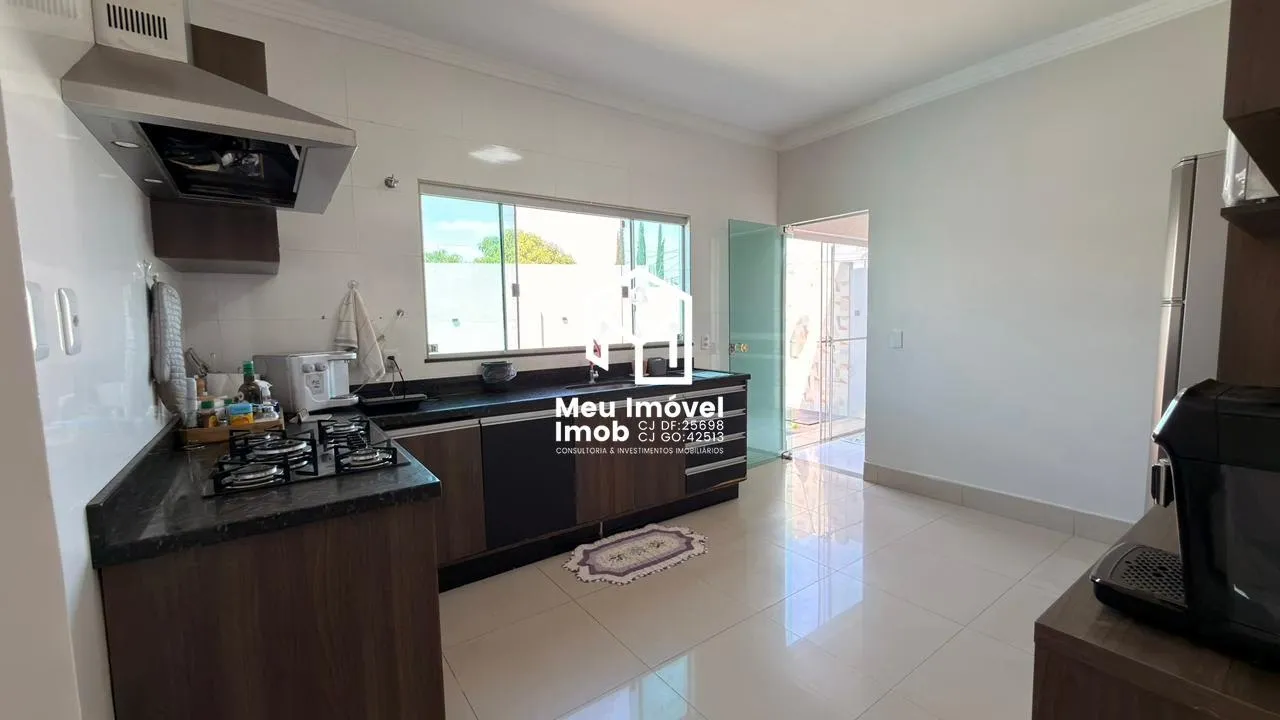 Imagem Casa 3 Quartos 1 Suíte 3 Vagas 200m²