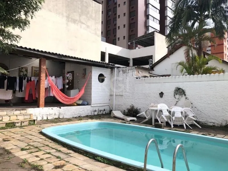 Imagem Casa para Venda - 200m², 3 dormitórios, sendo 1 suites, 2 vagas - Chácara das Pedras