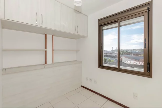 Imagem Apartamento para venda no bairro Medianeira em Porto Alegre