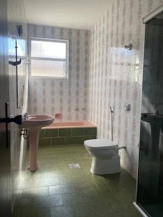 Imagem Casa ótima localização, comercial e residencial.