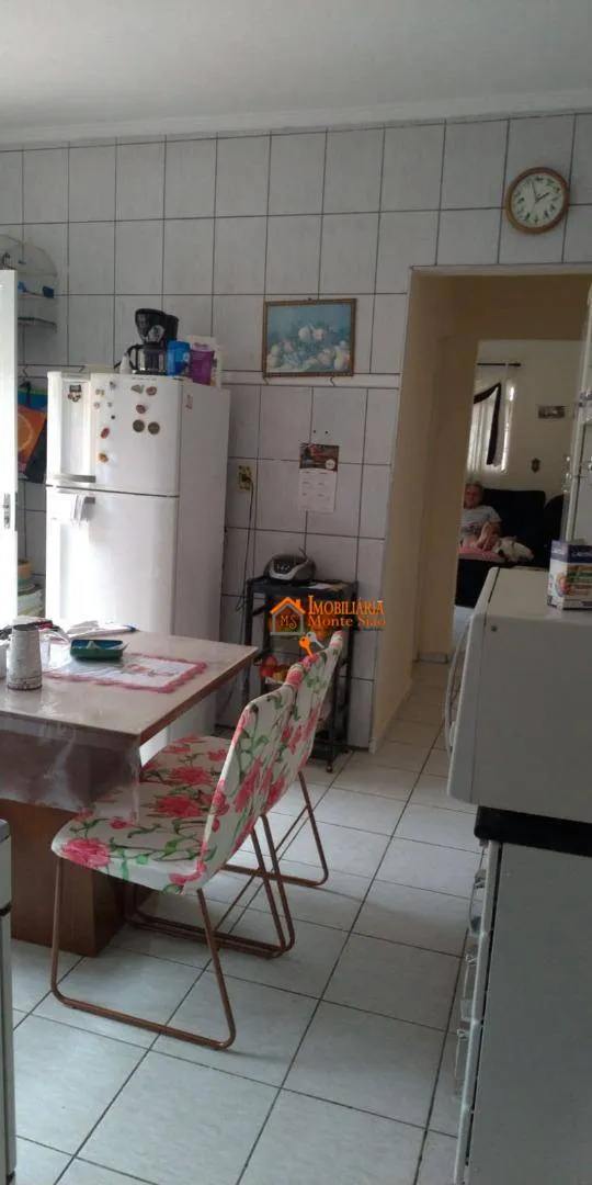 Imagem Casa com 2 dormitórios à venda, 200 m² por R$ 350.000,00 - Cidade Soberana - Guarulhos/SP