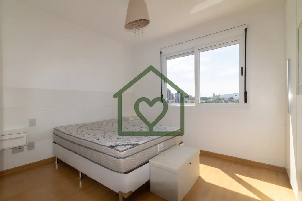 Imagem Apartamento semimobiliado em andar alto no bairro Petrópolis. 
 
Vista panorâmica de todas as jane...
