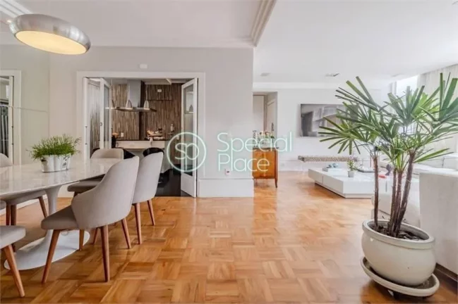 Imagem Apartamento com excelente reforma numa das melhores localizações do Jardim Paulista. Com espaços ...