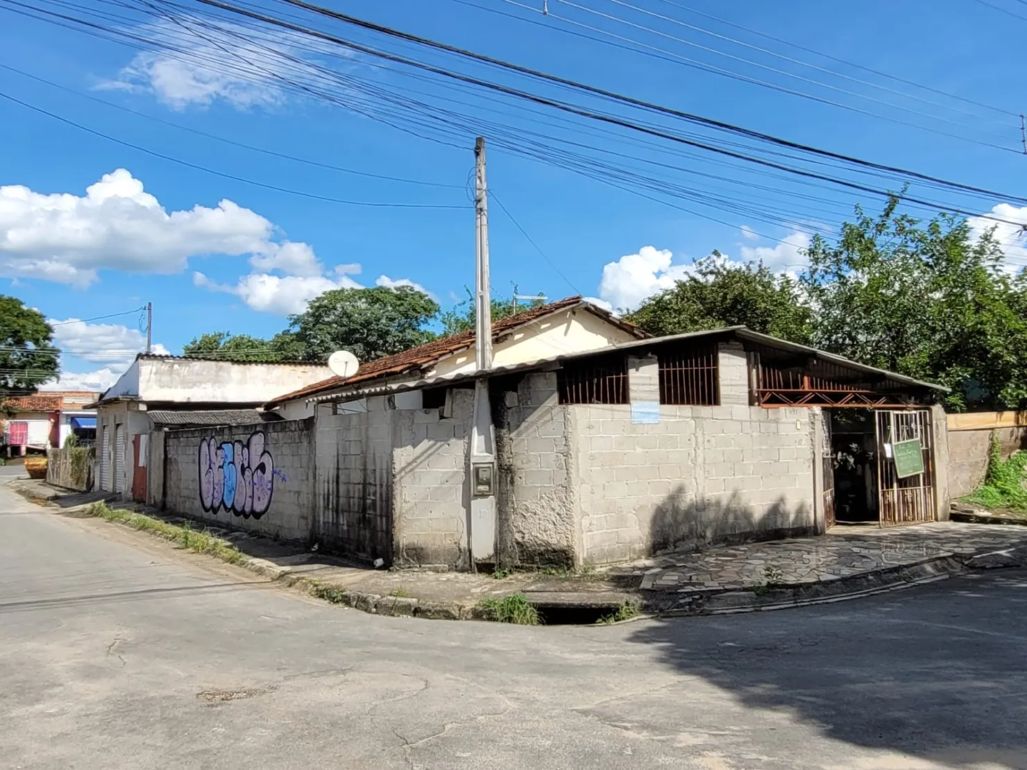 Imagem Casa à venda 3 Quartos, 3 Vagas, 150M², Conjunto Residencial Araretama, Pindamonhangaba - SP
