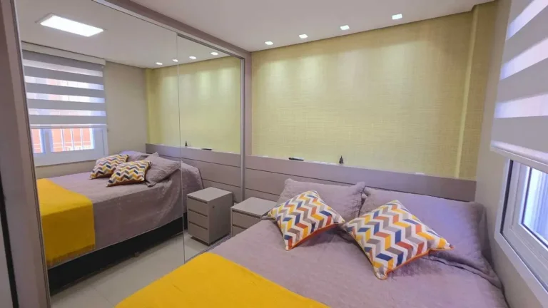 Imagem Apartamento frente mar mobiliado com 2 dormitórios e 1 vaga em Balneário Camboriú/SC