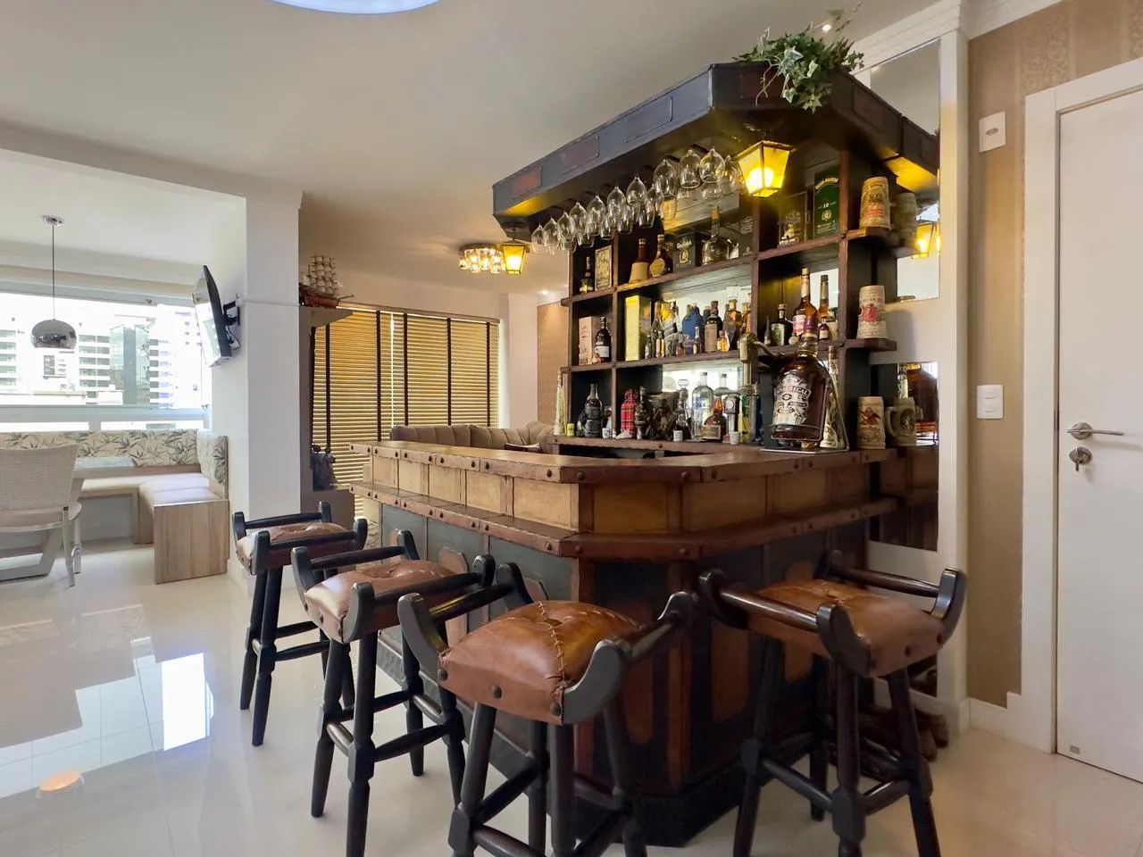 Imagem Apartamento à venda com 135m2 por R$ 2.650.000,00
