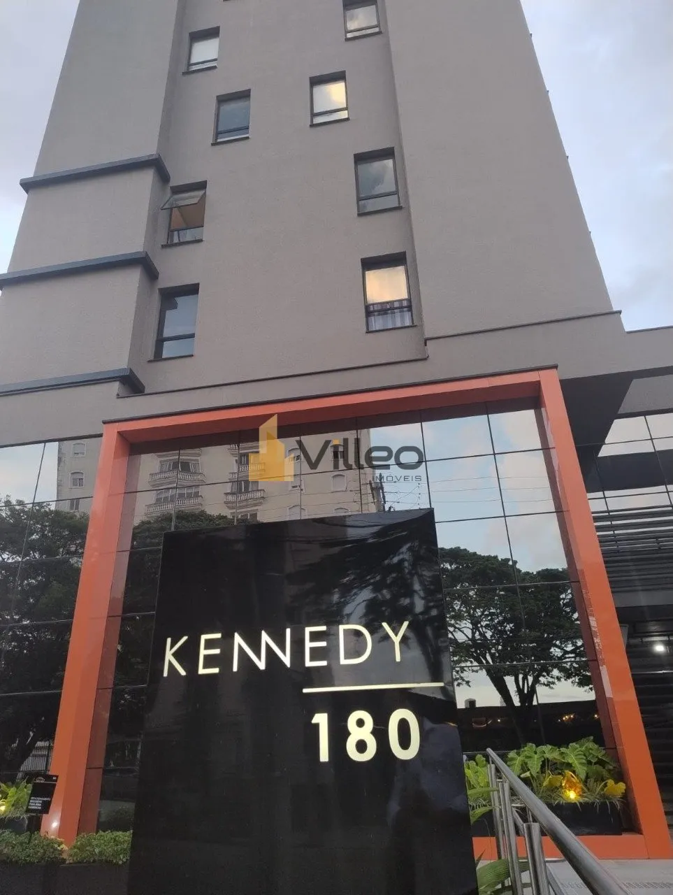 Imagem Descubra um novo padrão de viver bem neste elegante apartamento à venda no cobiçado bairro Jardim...