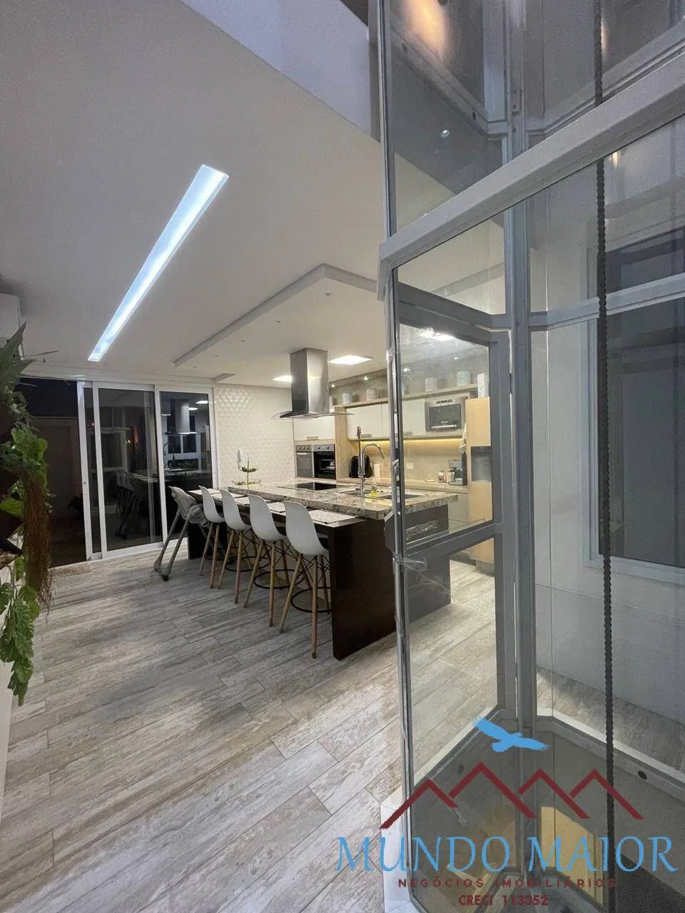 Imagem Cobertura de Luxo no Campestre - Porteira Fechada com Elevador Privativo !!