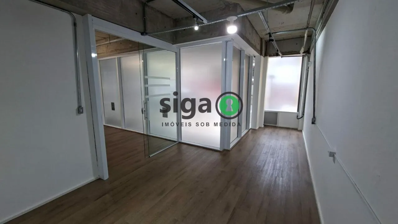 Imagem Loja para locação em Pinheiros com 195m² em vão livre