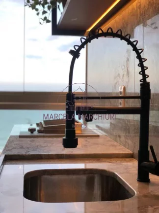 Imagem Apartamento Porteira Fechada, 02 quartos, 1 suíte, Frente mar
