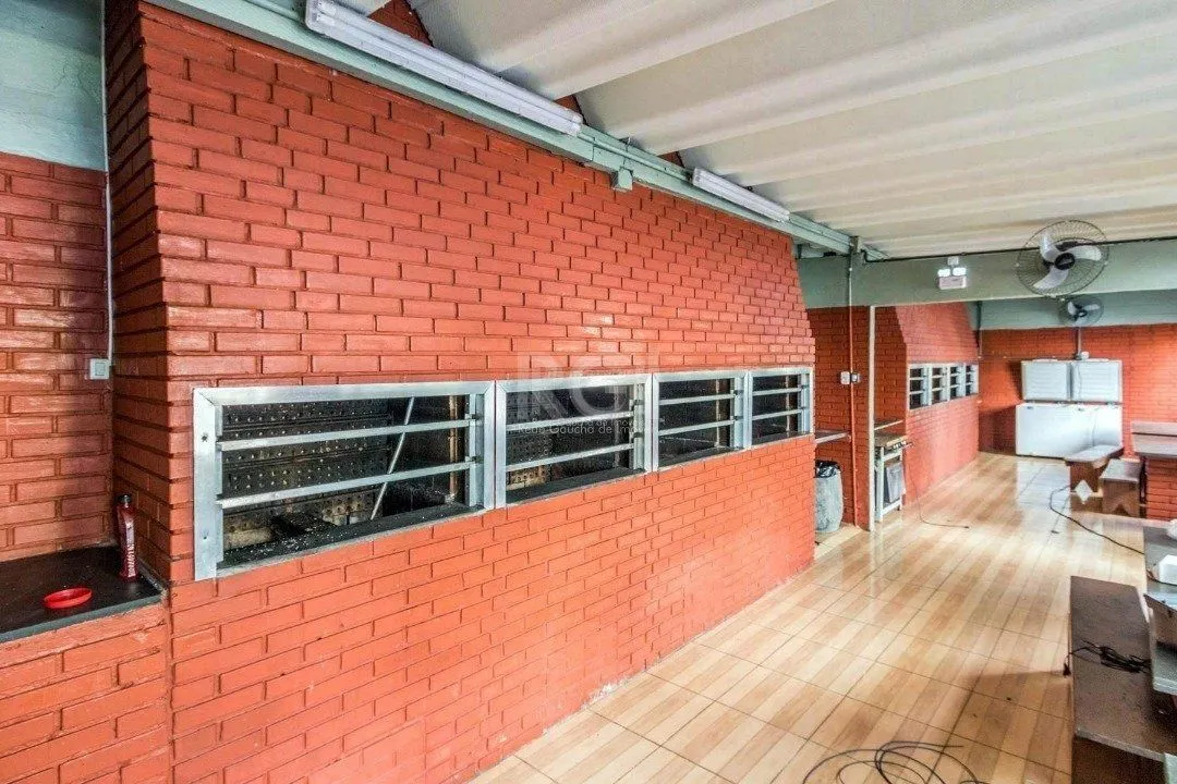 Imagem Apartamento de 2 dormitórios e 1 vaga de garagem no bairro Cristal.