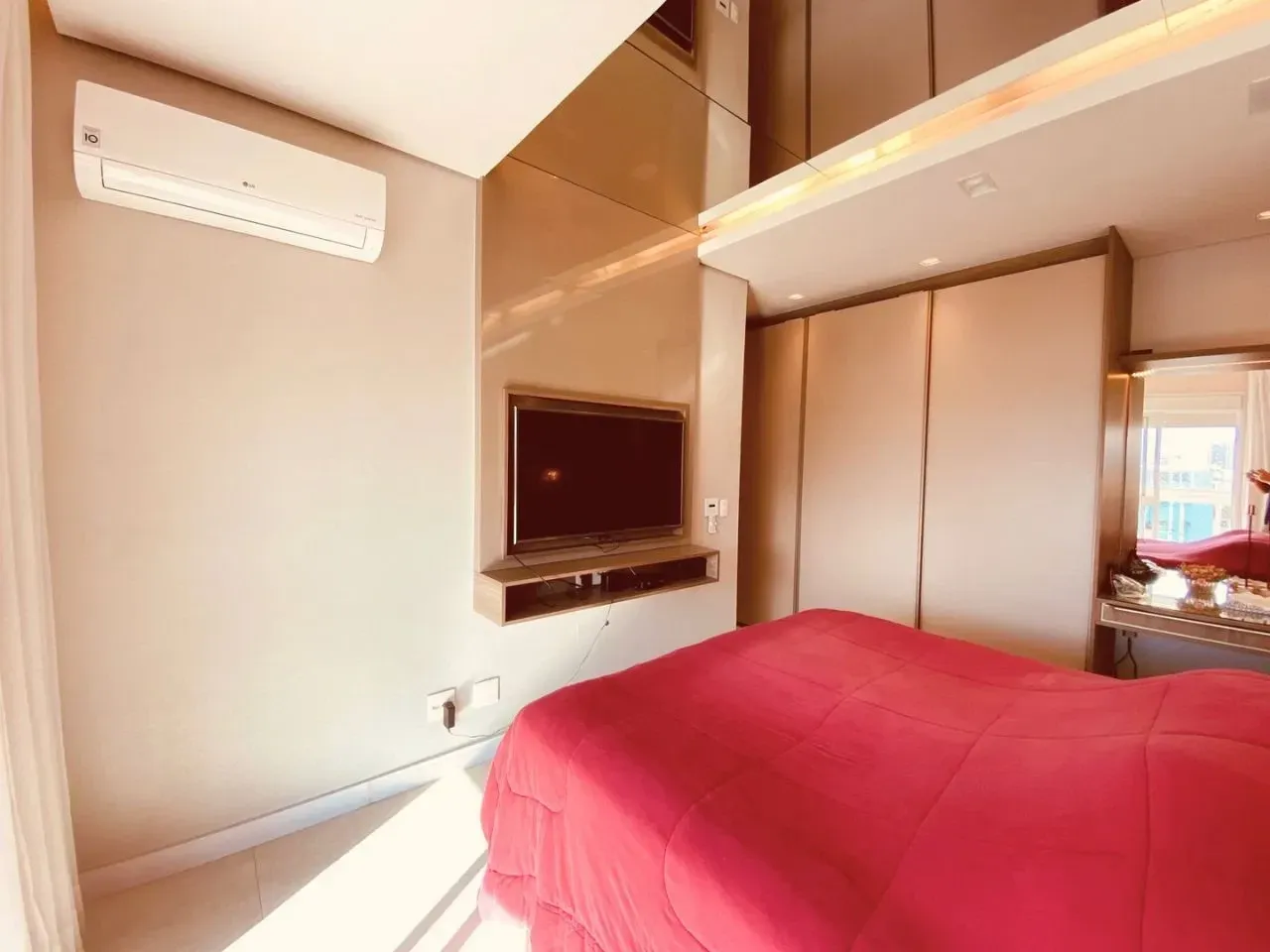 Imagem Apartamento com 4 Quartos à Venda, 186 m² em Ponta da Praia - Santos