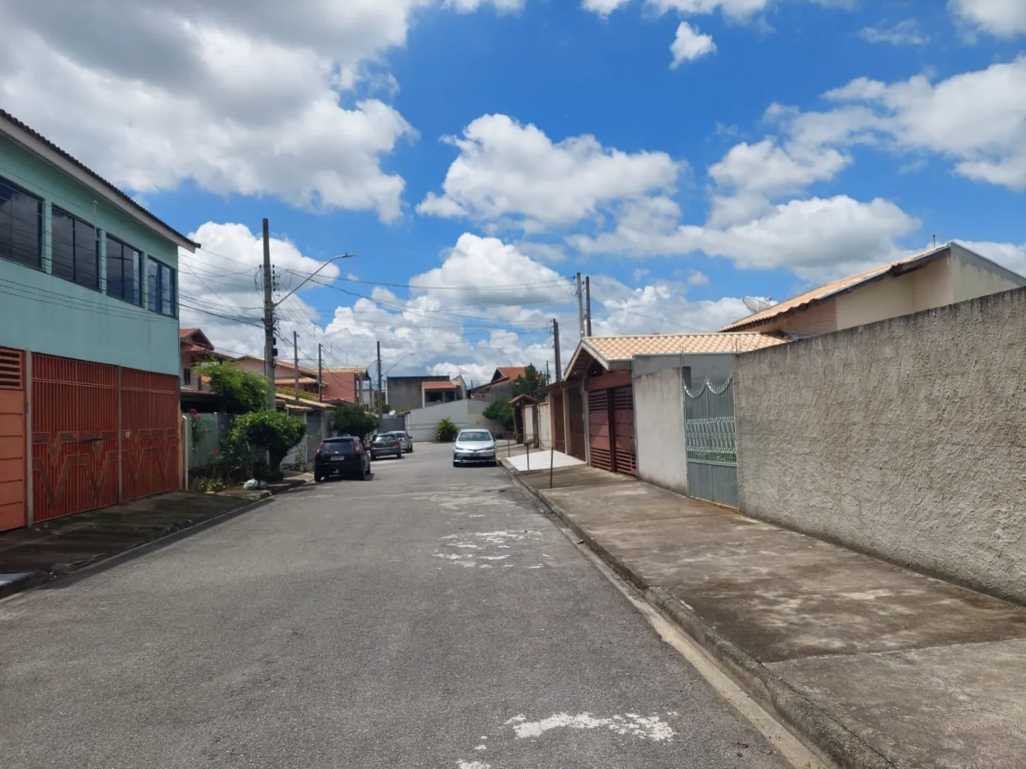 Imagem Casa à venda 3 Quartos, 3 Vagas, 250M², Residencial Mombaça, Pindamonhangaba - SP