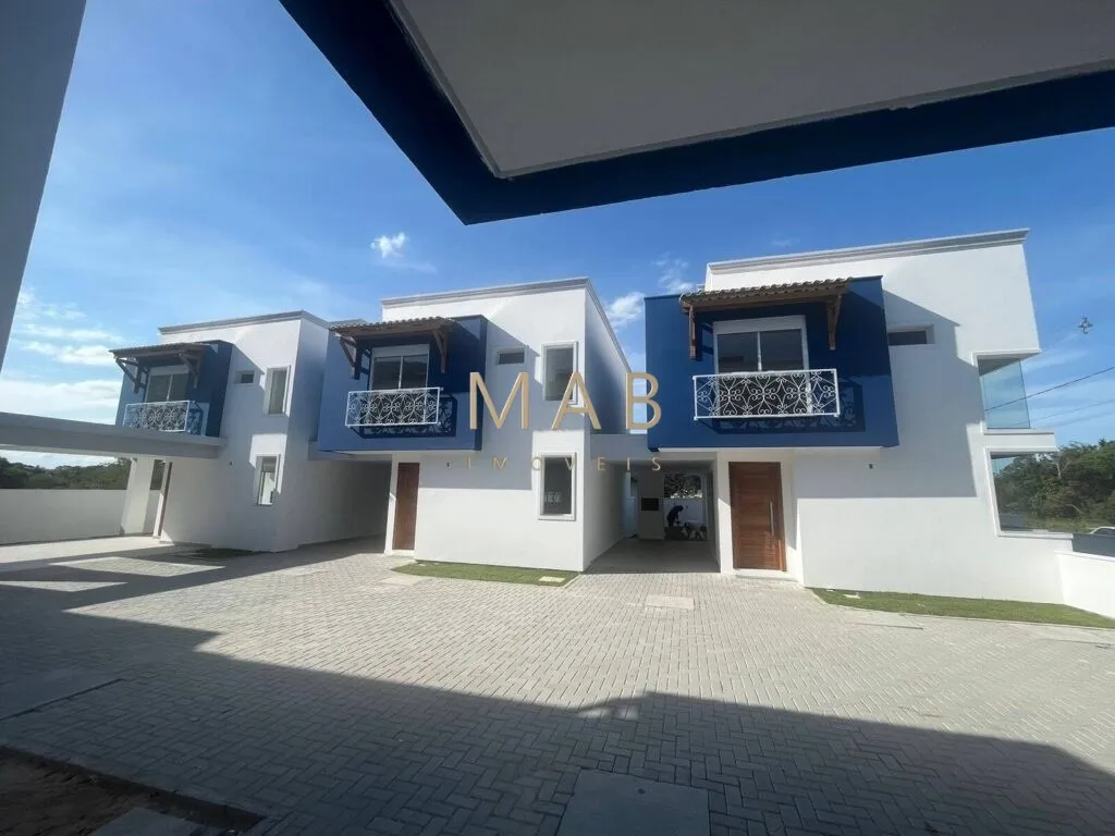 Foto do imóvel Casa à venda em Florianópolis: 3 quartos, 1 suíte, 2 salas, 2 banheiros, vaga na garagem e 140m² no Ribeirão da Ilha.