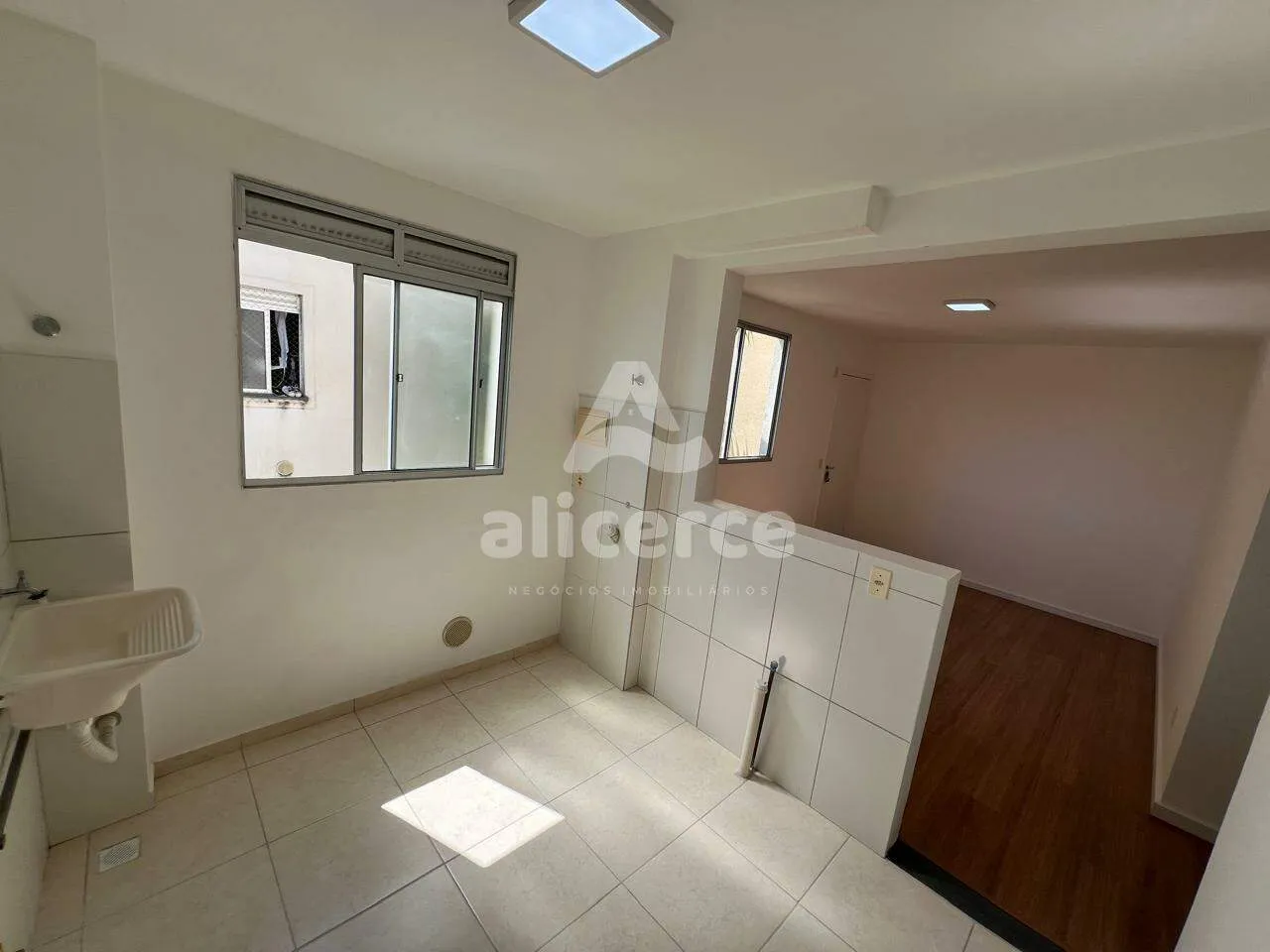 Imagem Apartamento à venda com 2 quartos , 48,34m² em Roçado São José