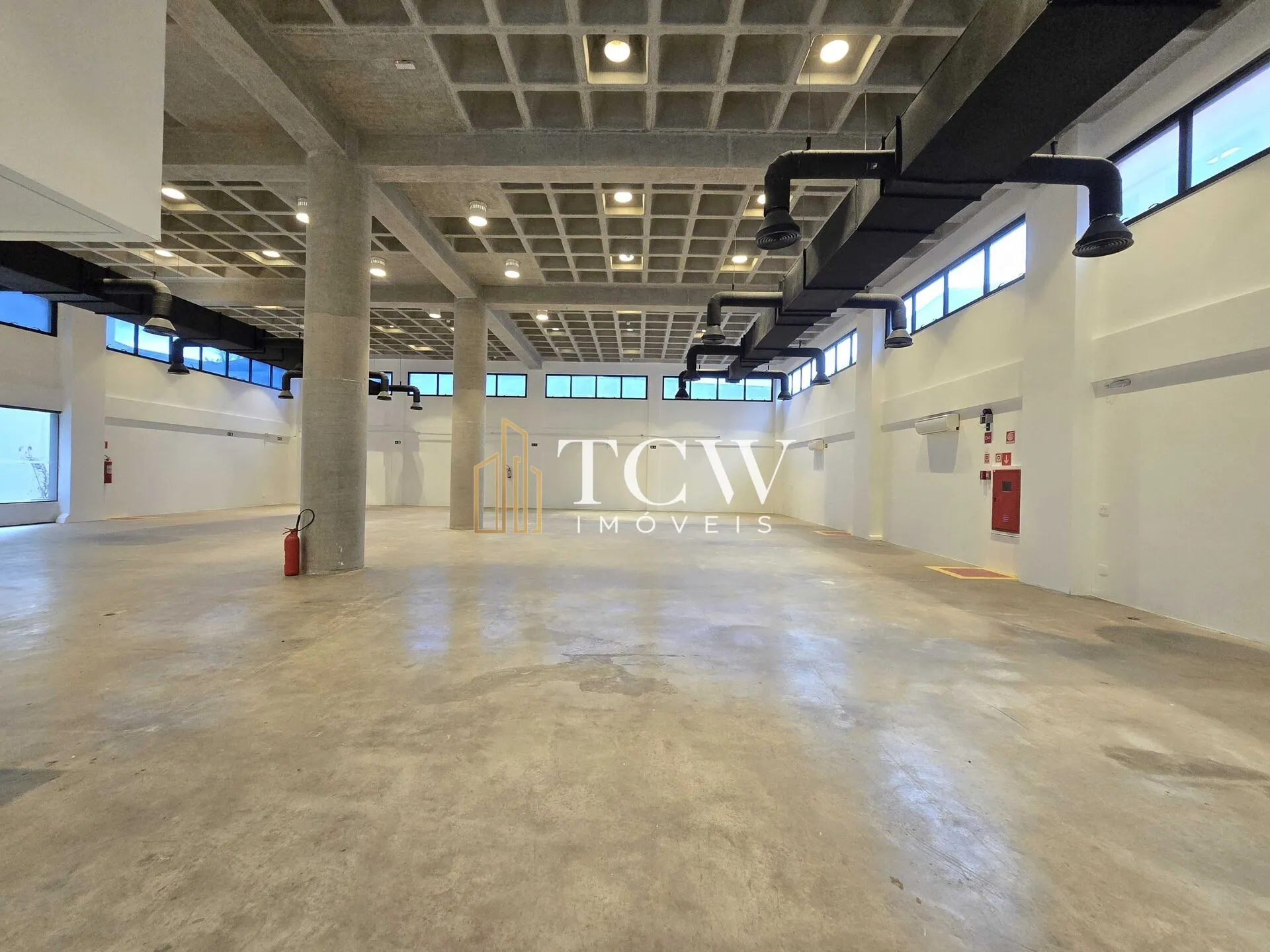 Foto do imóvel Galpão Logístico/Salão Comercial para Locação | 3.185m2 | Barra Funda/Sp