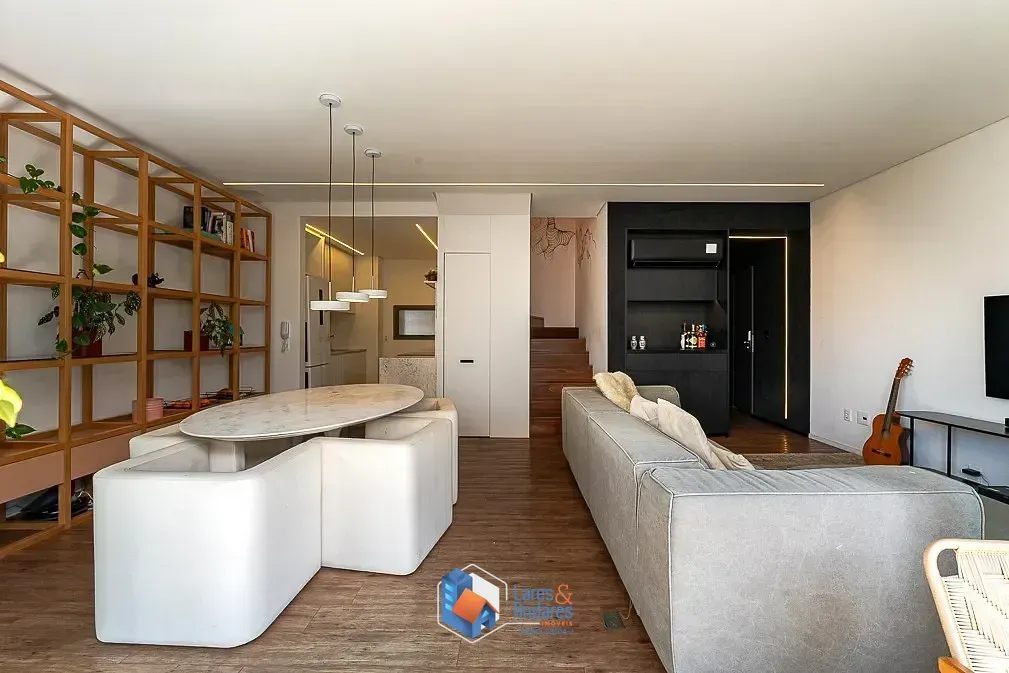 Imagem Duplex para venda em Cerqueira César com 2 quartos, sendo 2 suítes, 118m²