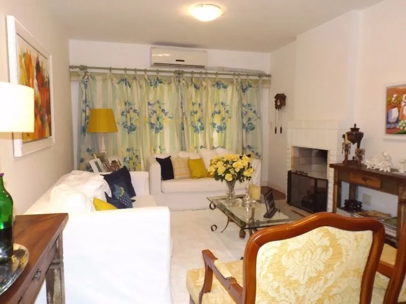 Imagem Casa Condominio para Venda - 350m², 4 dormitórios, sendo 1 suites, 2 vagas - Santa Tereza