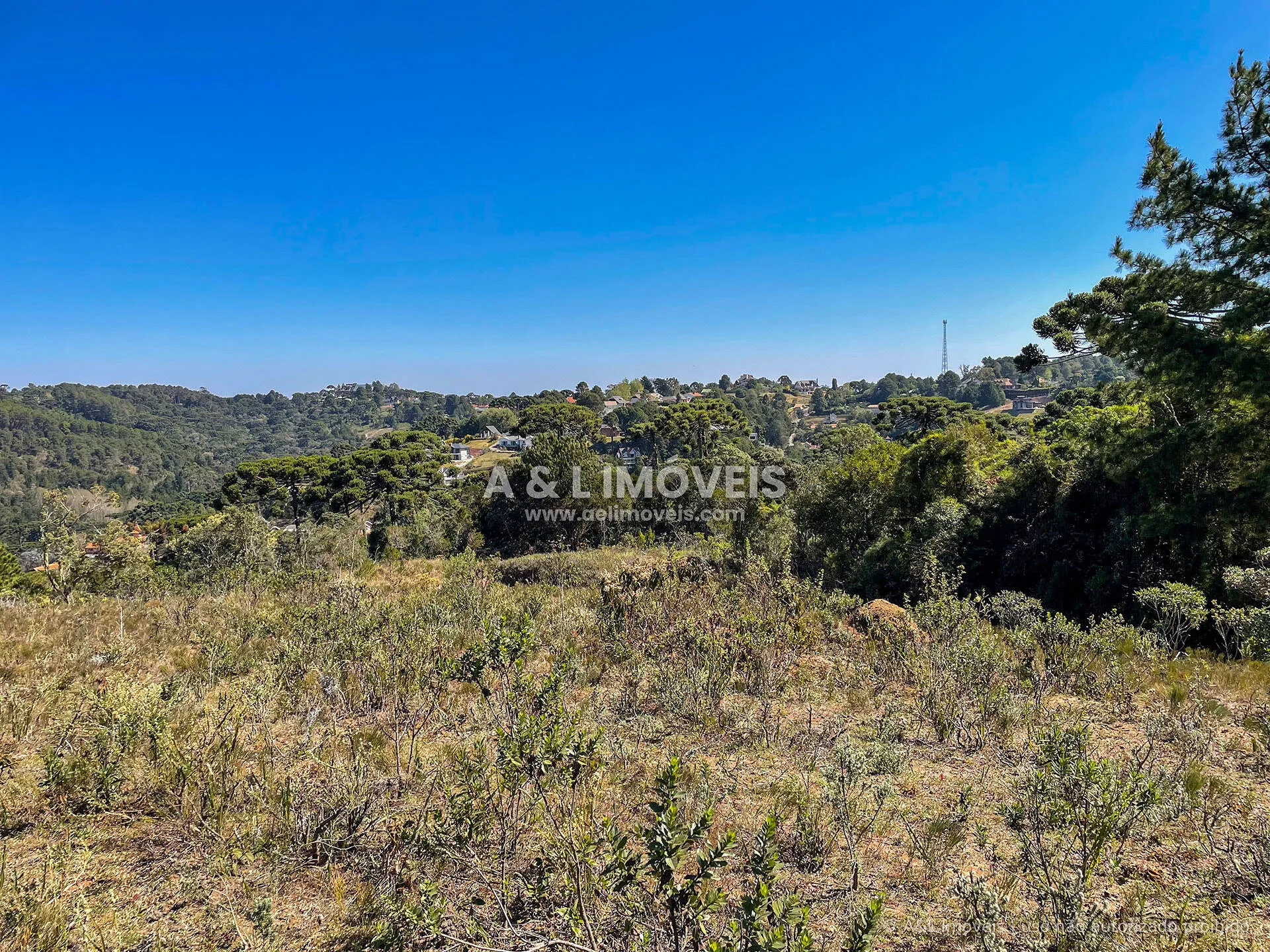 Imagem Terreno 5.268,00 m² à venda em Campos do Jordão | ZR3 | Alto da Boa Vista