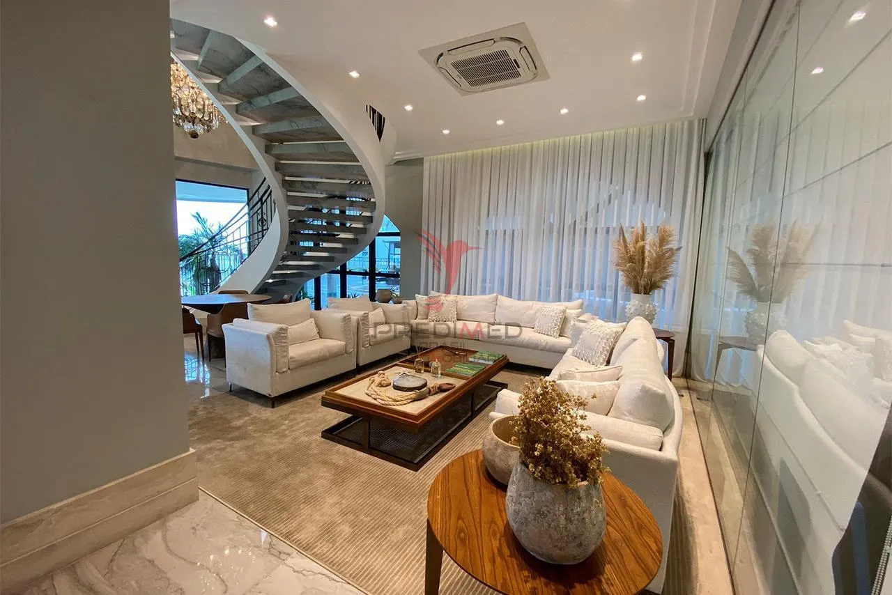 Imagem Pé na areia em Itapema com 4 Suites, living integrado, churrasqueira, 3 vagas ,vista mar