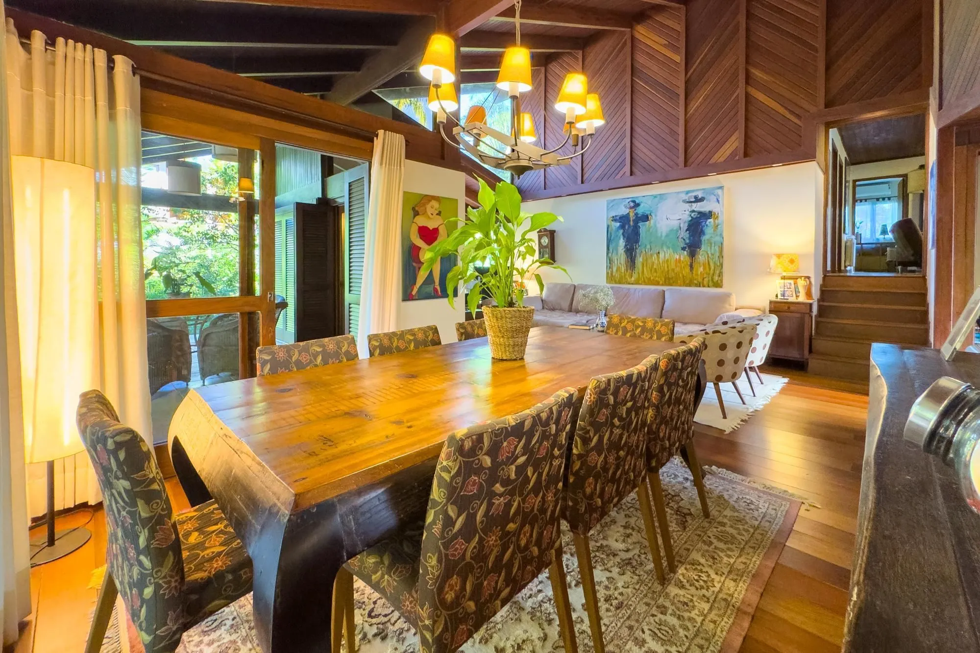 Imagem Casa no Parque Knorr com 3 dormitórios e piscina aquecida