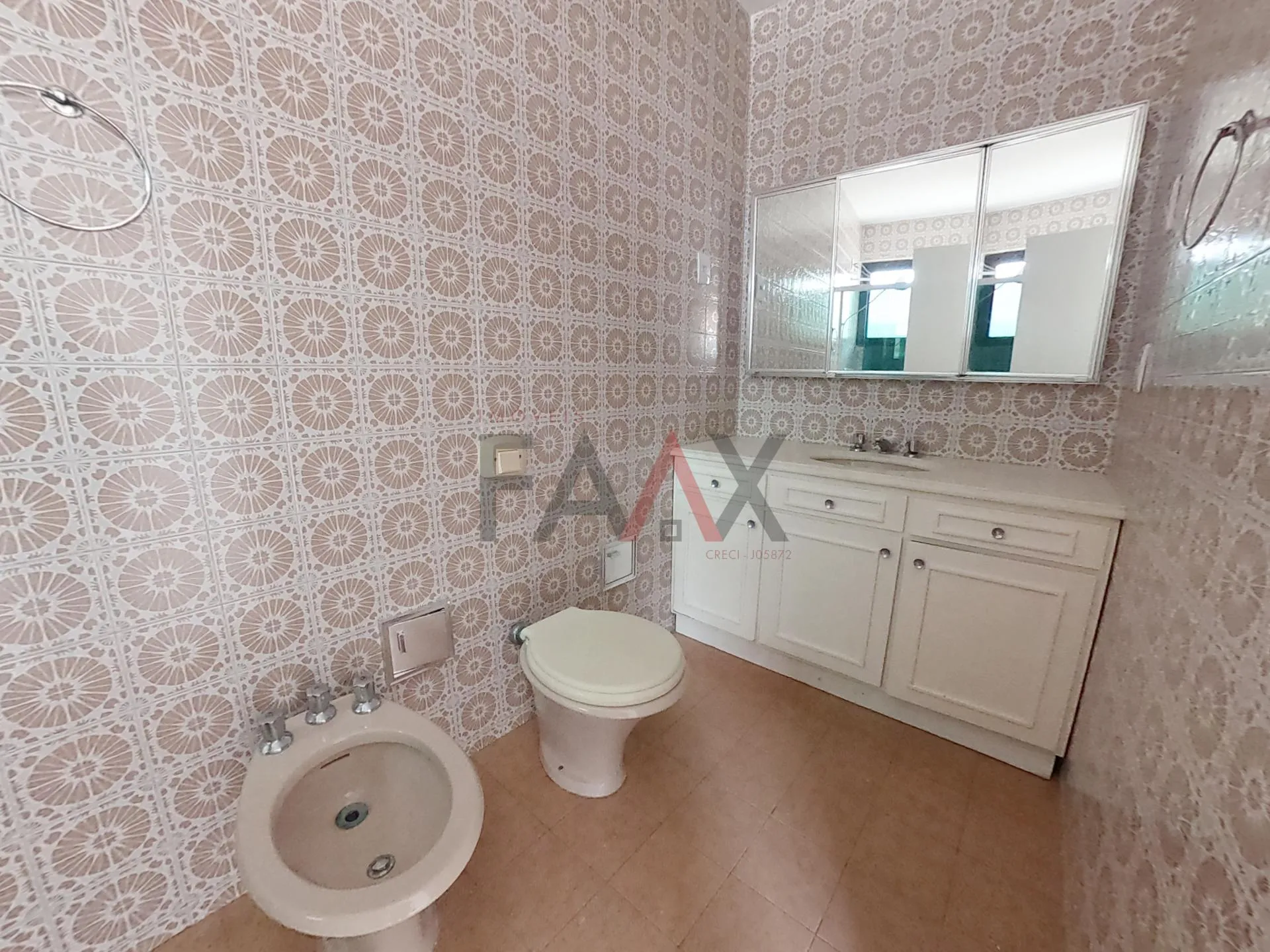 Imagem Casa a venda proximo a praça da ucrania no trianon em Guarapuava - PR