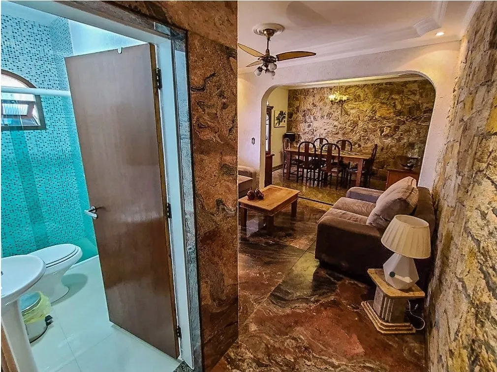 Imagem Casa ampla com valor abaixo do mercado! Zona leste.