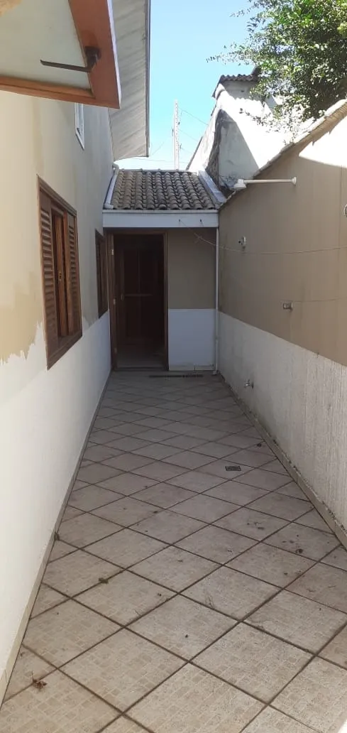 Imagem Casa à venda 3 Quartos, 1 Suite, 2 Vagas, 250M², Vila Rica, Pindamonhangaba - SP