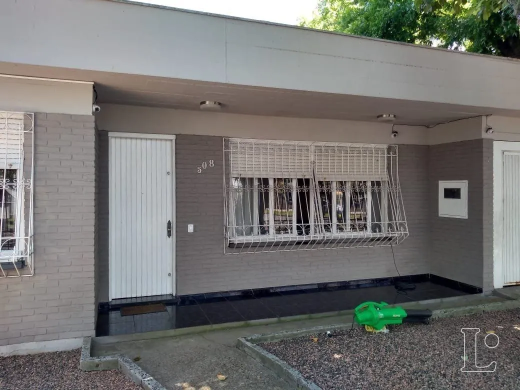 Imagem Casa para Venda - 300m², 5 dormitórios, sendo 1 suites, 1 vaga - Ipanema
