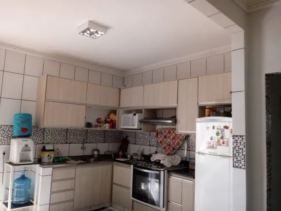 Imagem Casa com 3 Quartos à Venda, 210 m² em Parque Flamboyant - Goiânia