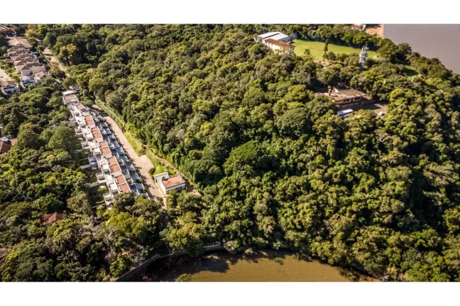 Imagem Casa em Condomínio para venda no bairro Pedra Redonda em Porto Alegre
