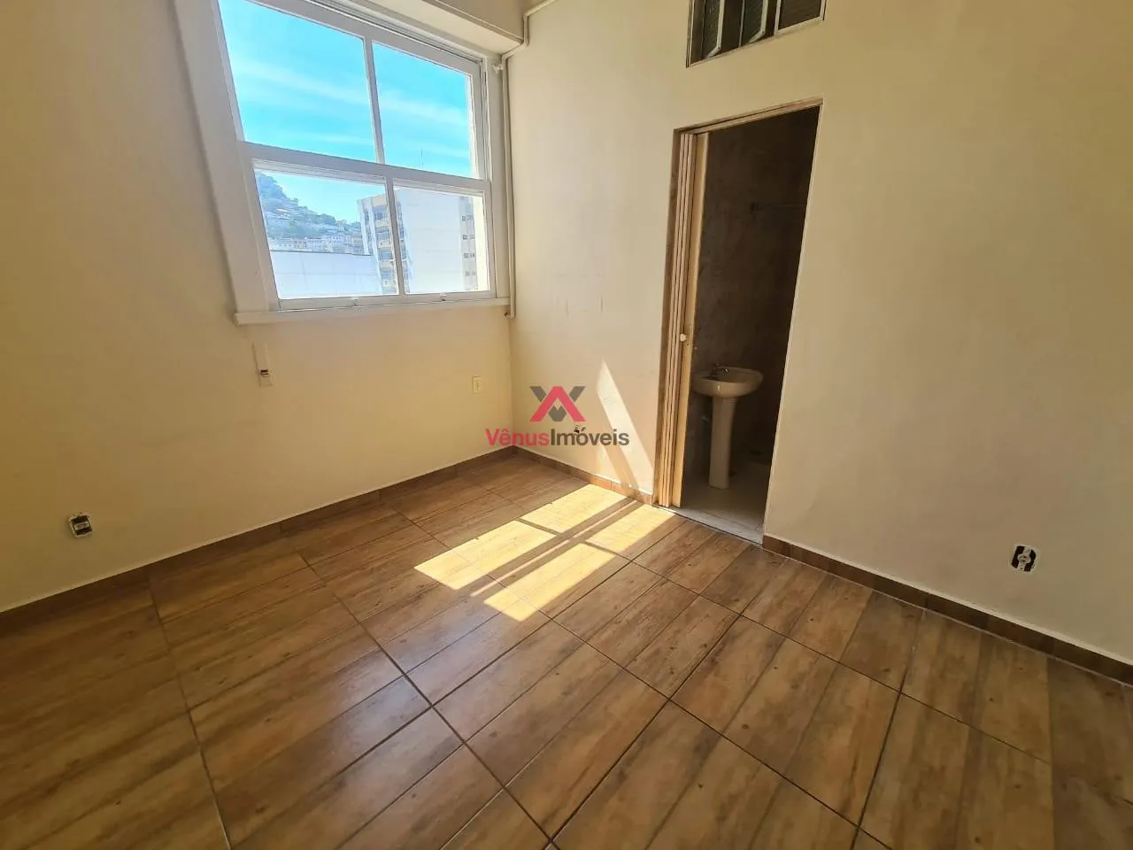 Imagem Apartamento 1 Quarto para Venda em Rio de Janeiro, Catete, 1 dormitório, 1 banheiro