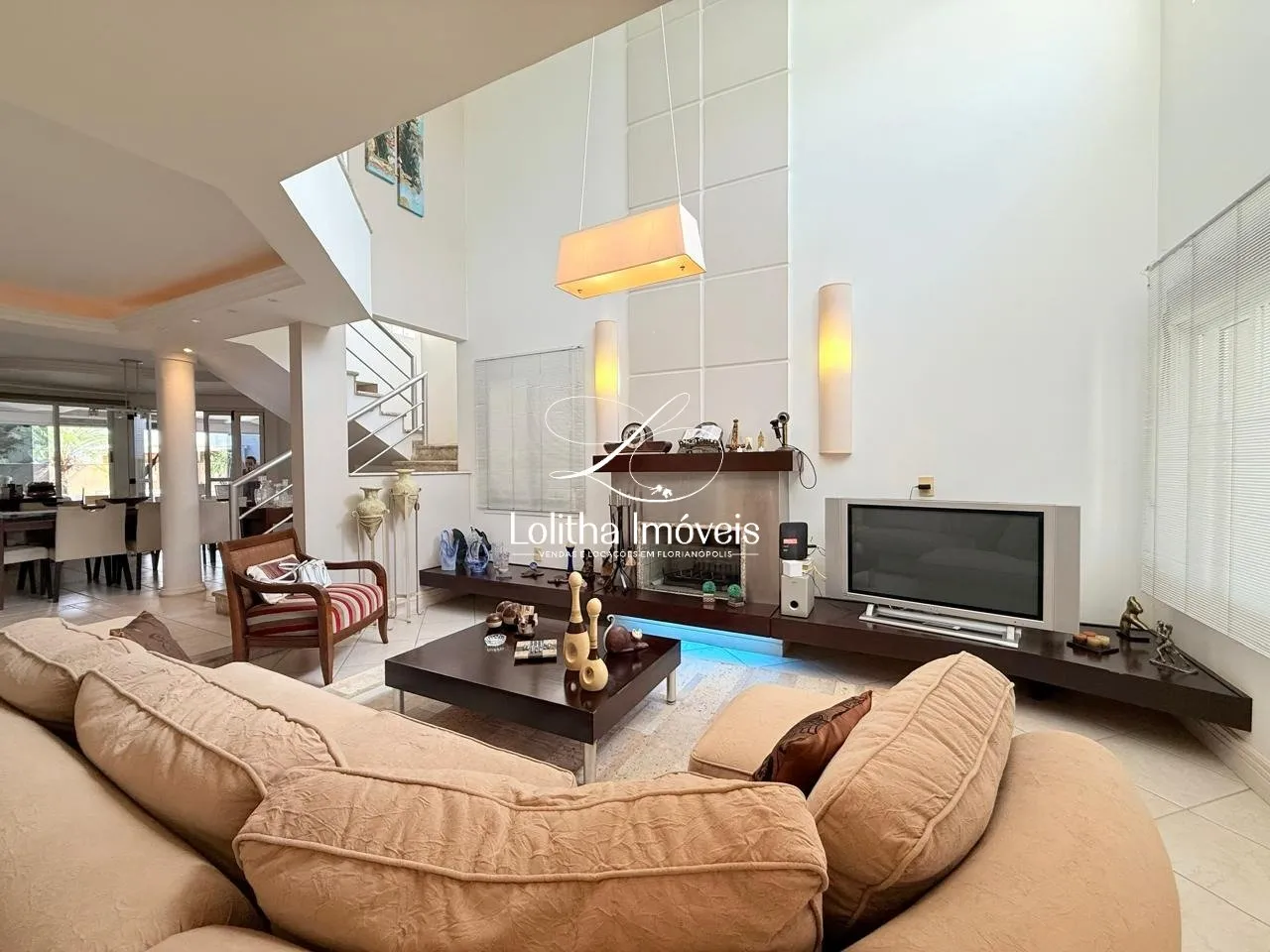 Imagem Casa à venda em Jurerê Internacional com 4 Suítes - Florianópolis/SC