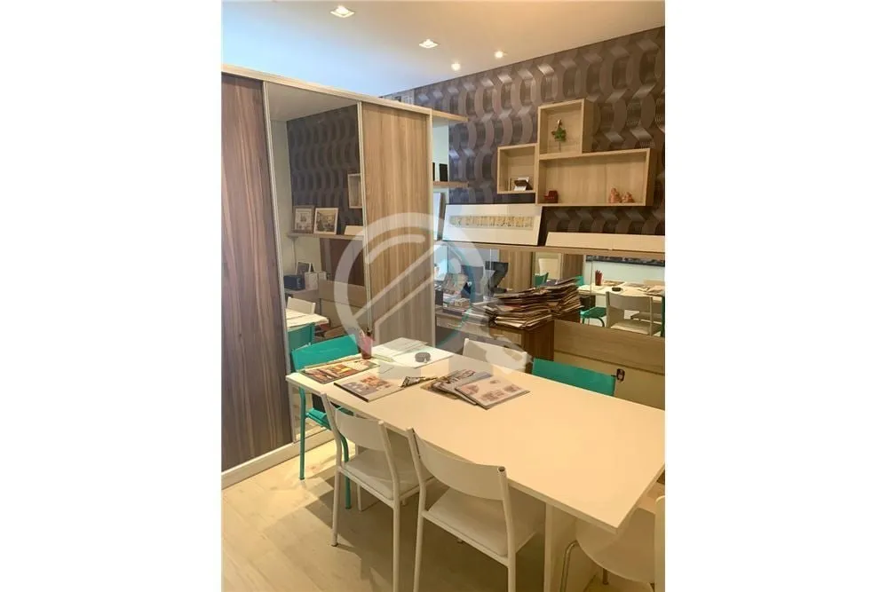 Imagem Sala comercial em excelente localização no bairro floresta, em boas condições, para profissionai...