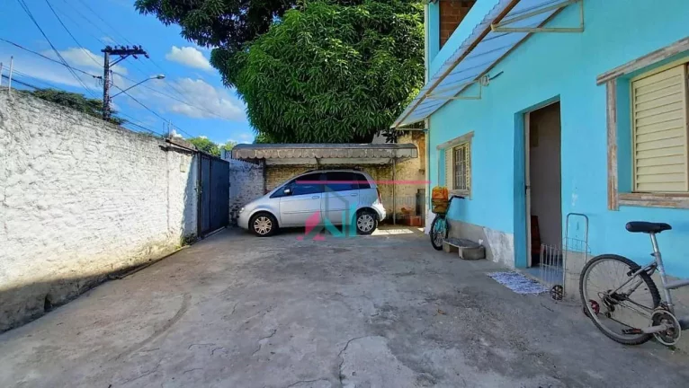 Imagem Casa com 3 dormitórios à venda - Vila Carmem - Cachoeira Paulista/SP