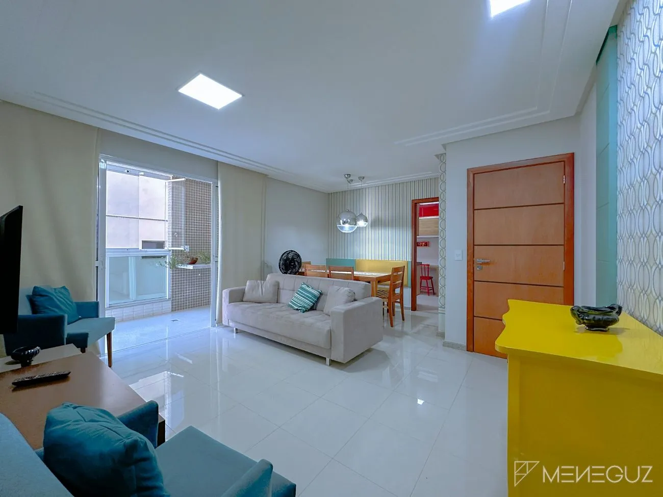 Imagem APARTAMENTO 3 QUARTOS A VENDA DE FRENTE PARA O MAR TOTALMENTE MOBILIADO E DECORADO