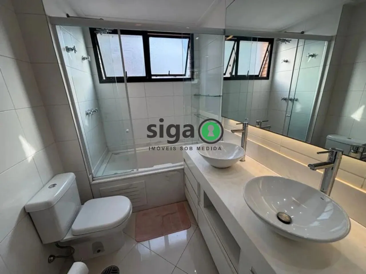 Imagem Apartamento a Venda no Panamby, de 184 mettros! 3 quartos e 4 vagas.