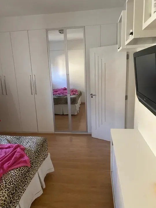 Imagem Casa Sobrado de 360m² Localizada no Granja Olga I!