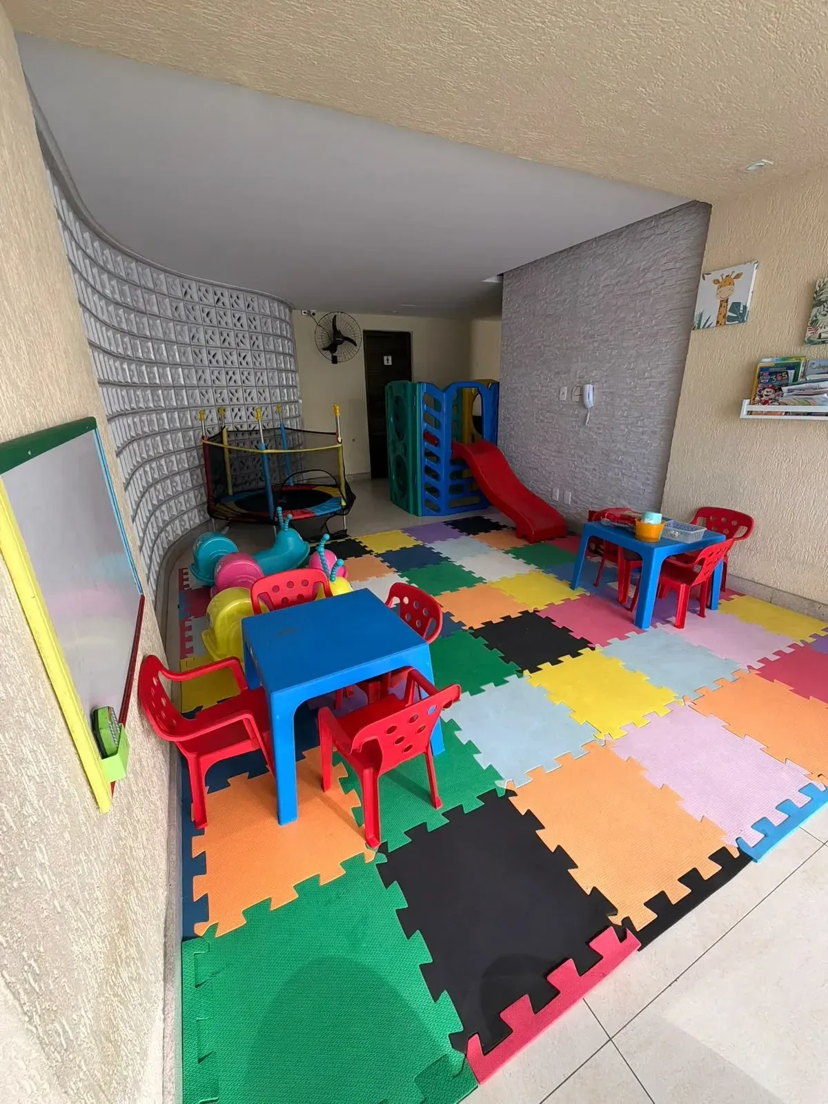 Imagem Apartamento com 3 Quartos à Venda, 70 m² em Madalena - Recife