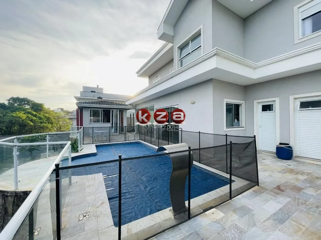 Foto do imóvel Casa de luxo no Condomínio Terras de Santa Teresa em Vinhedo, com 4 suítes, 3 salas e 350m² de área privativa. Venha conferir!