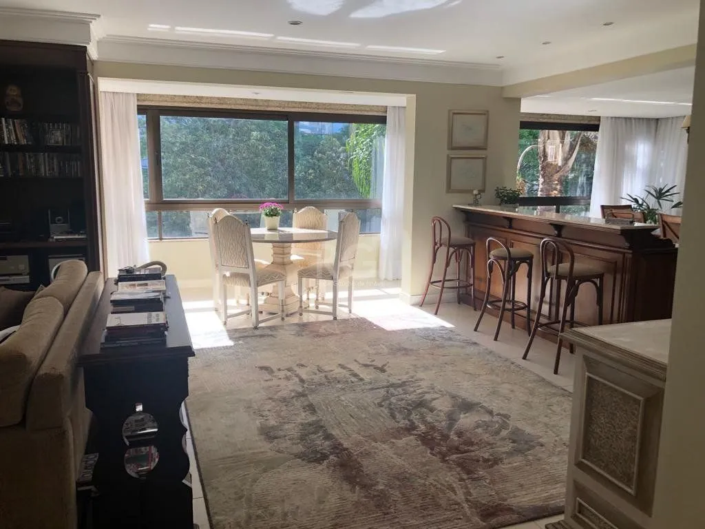 Imagem Apartamento para Venda - 229.05m², 3 dormitórios, sendo 3 suites, 4 vagas - Bela Vista