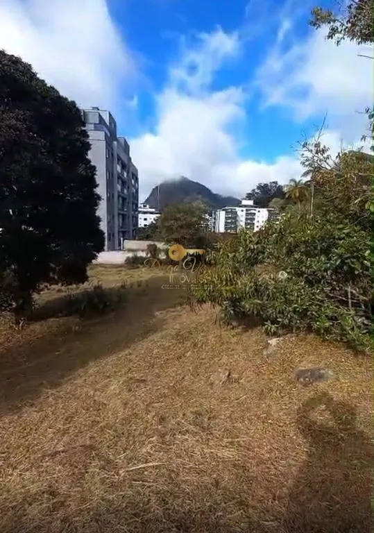 Foto do imóvel Terreno para Venda em Teresópolis / RJ em Rua Hildegardo de Noronha
