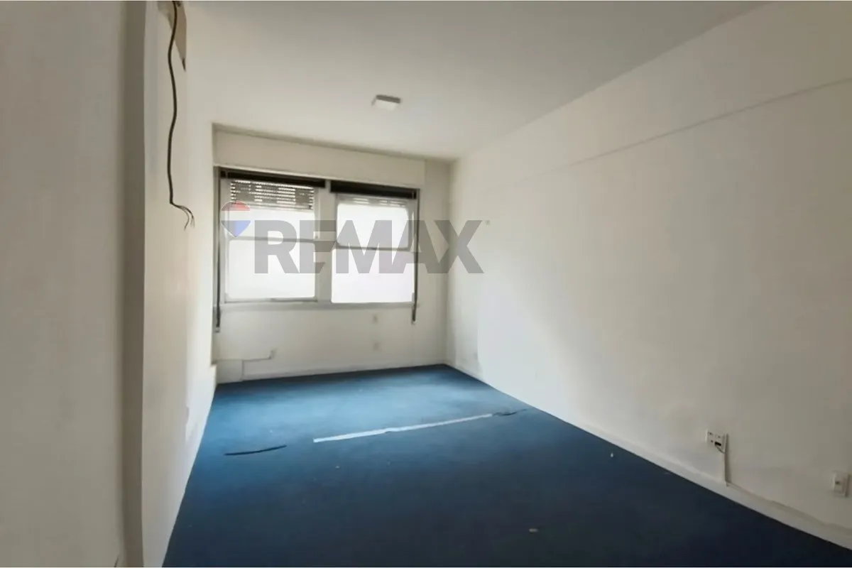 Imagem Sala com 95m² sendo 3 escritórios a venda na AV Graça aranha