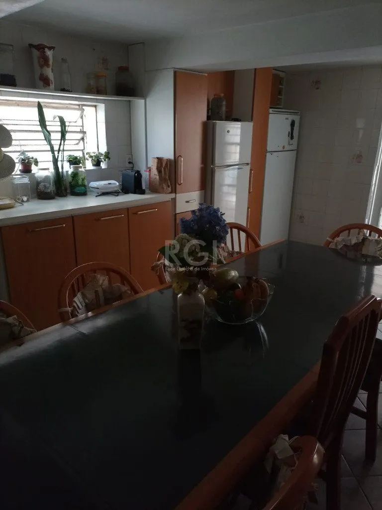 Imagem Casa para Venda - 200m², 4 dormitórios, 2 vagas - Vila Ipiranga