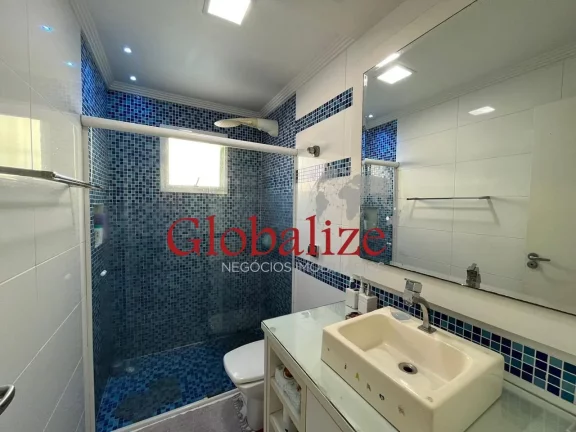 Imagem Casa sobreposta térrea à venda com 150m², 3 quartos, suíte, 2 vagas, piscina por R$1.100.000,00 em Santos
