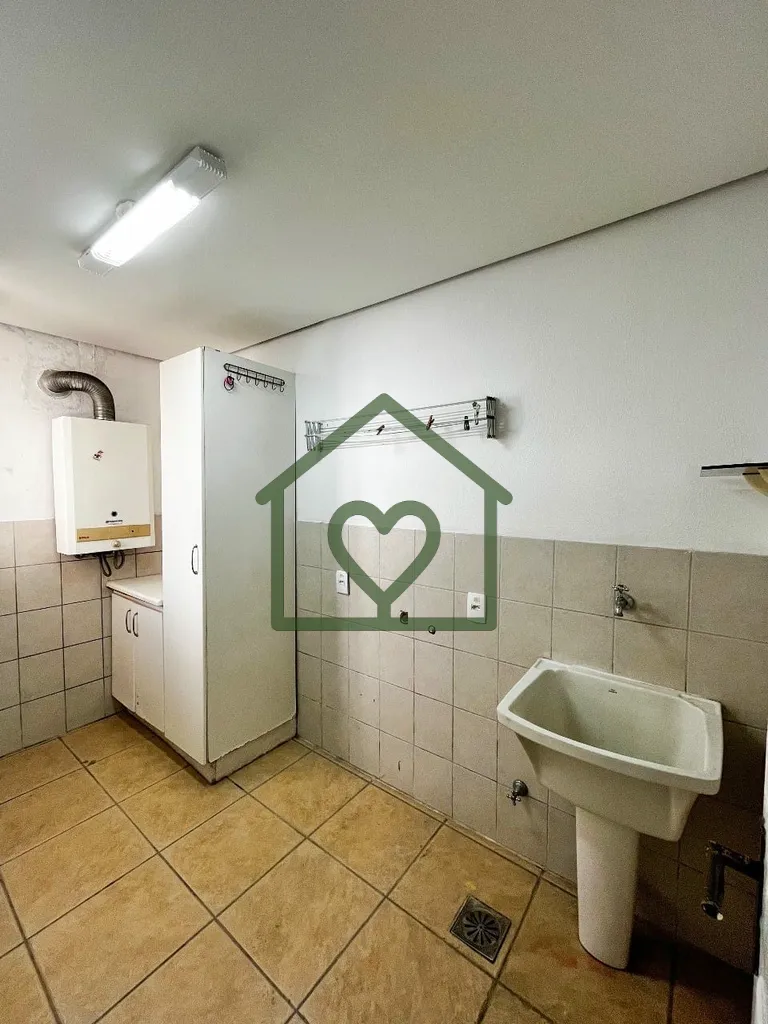 Imagem Casa em condomínio no bairro Chácara das Pedras, à venda pela Urban Haus, com 4 dormitórios, sen...