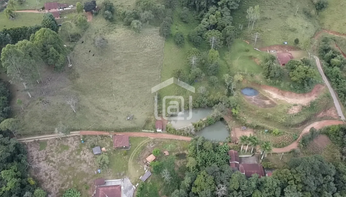 Imagem Chácara 100 m² à venda em Amendoins, Caldas