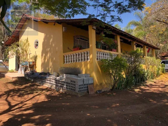 Imagem Chácara com 2 dormitórios à venda, 2000 m² por R$ 450.000,00 - Rubins - Socorro/SP
