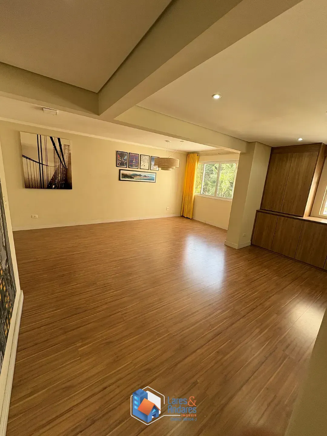 Imagem Apartamento para venda em Moema com 2 quartos, sendo 1 suíte, 85m²