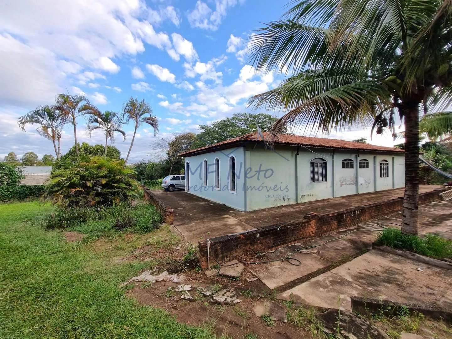 Chácara à venda localizada em Vertentes do Mamonal, contando com uma ampla área de terreno que se...
